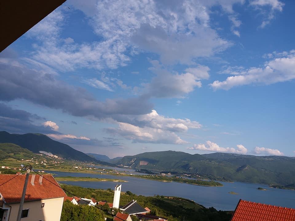 Kuca Za Odmor Sarcevic Daire Prozor Dış mekan fotoğraf